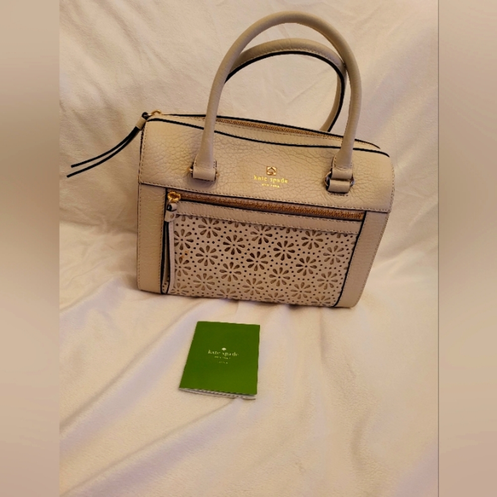 Kate Spade ♠️  laser cut lace medium duffle purse bagel tote beige leather Rare